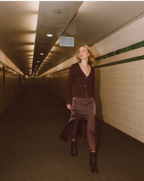 CHOCOLATE GOLD-BUTTON CARDIGAN