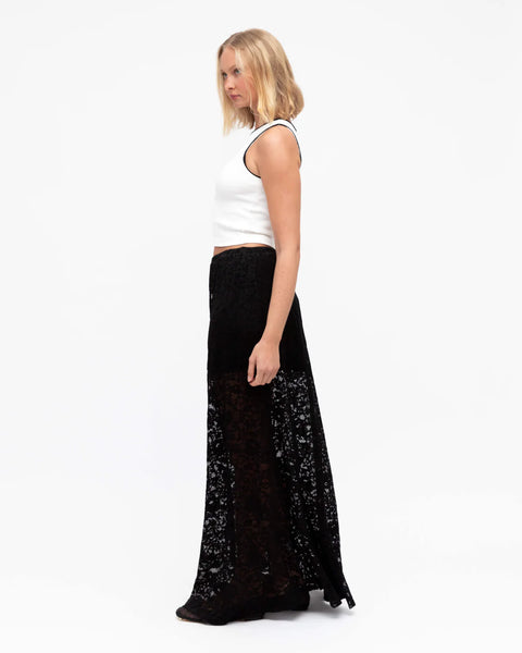 BLACK LACE SKIRT