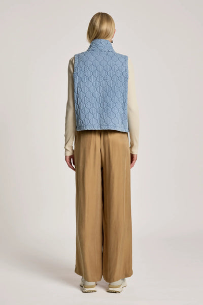 SANSI QUILTED CROP VEST - DENIM