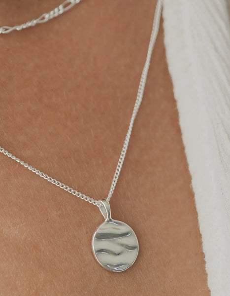 ISLA CIRCLE NECKLACE- SILVER