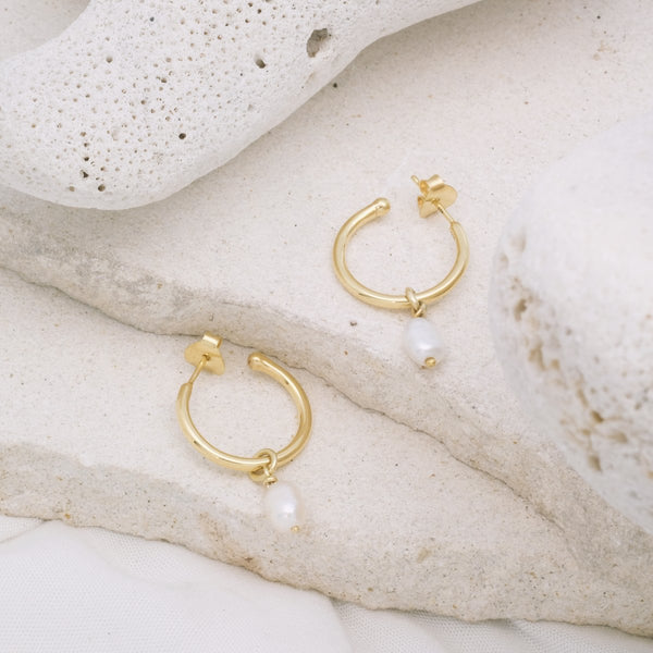 MARGOT PEARL HOOPS- GOLD